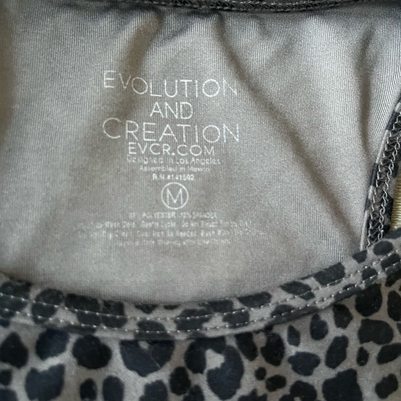 Evolution and Creation Leopard Print Cropped Tank SZ M - Picture 2 of 5